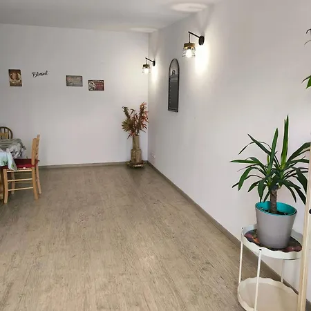 A Avec Terrasse Et Barbecue * Privas